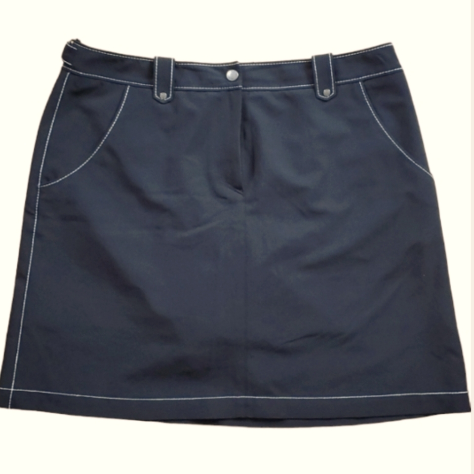 Annika Womans Black Athletic Skirt With Undershorts Size 8